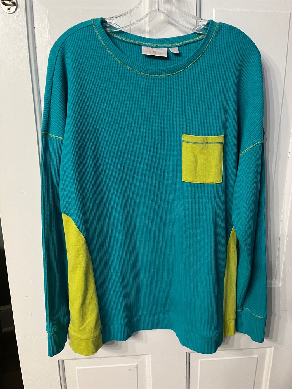 Belle by Kim Gravel size L Thermal Knit Long Sleeves Top